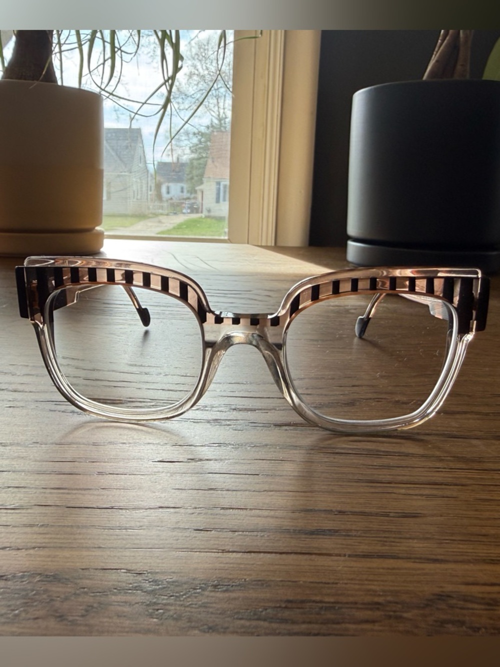 Anne eat Valentin Vertigo 20A05